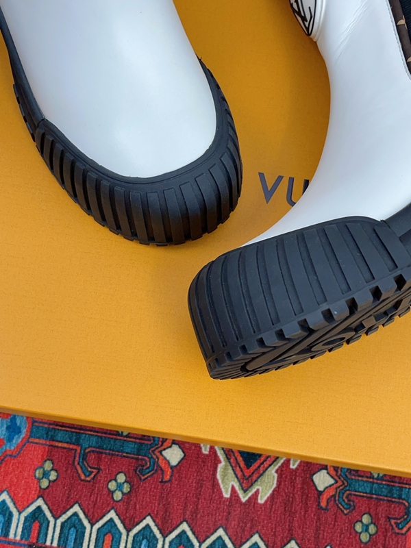 ルイヴィトン靴素材ディテール